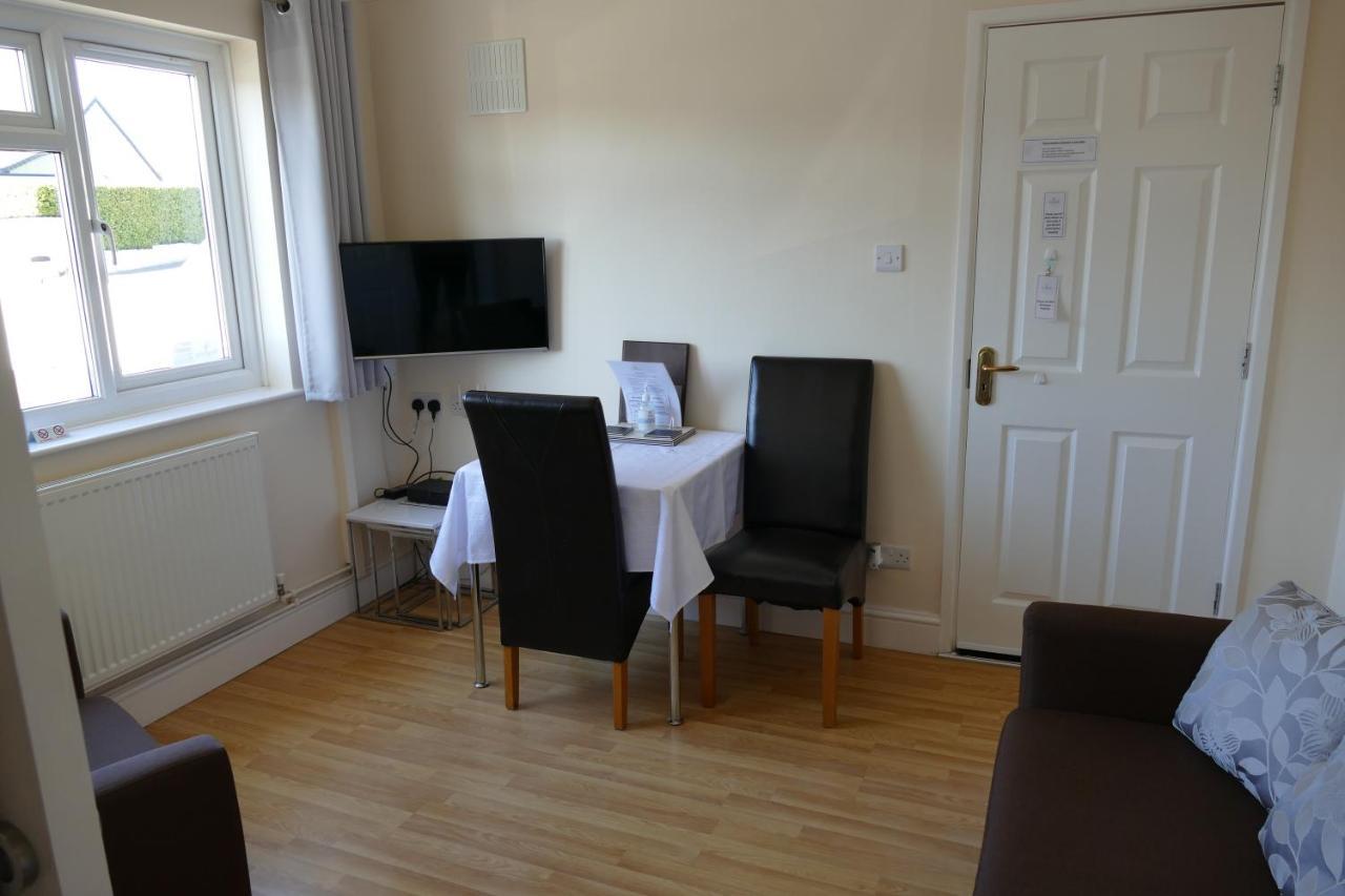 Magnolia Self Contained Suites Coalpit Heath المظهر الخارجي الصورة